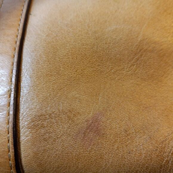 Coach light tan wristlet - Picture 8 of 10